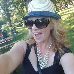 Meet your Posher, Cory